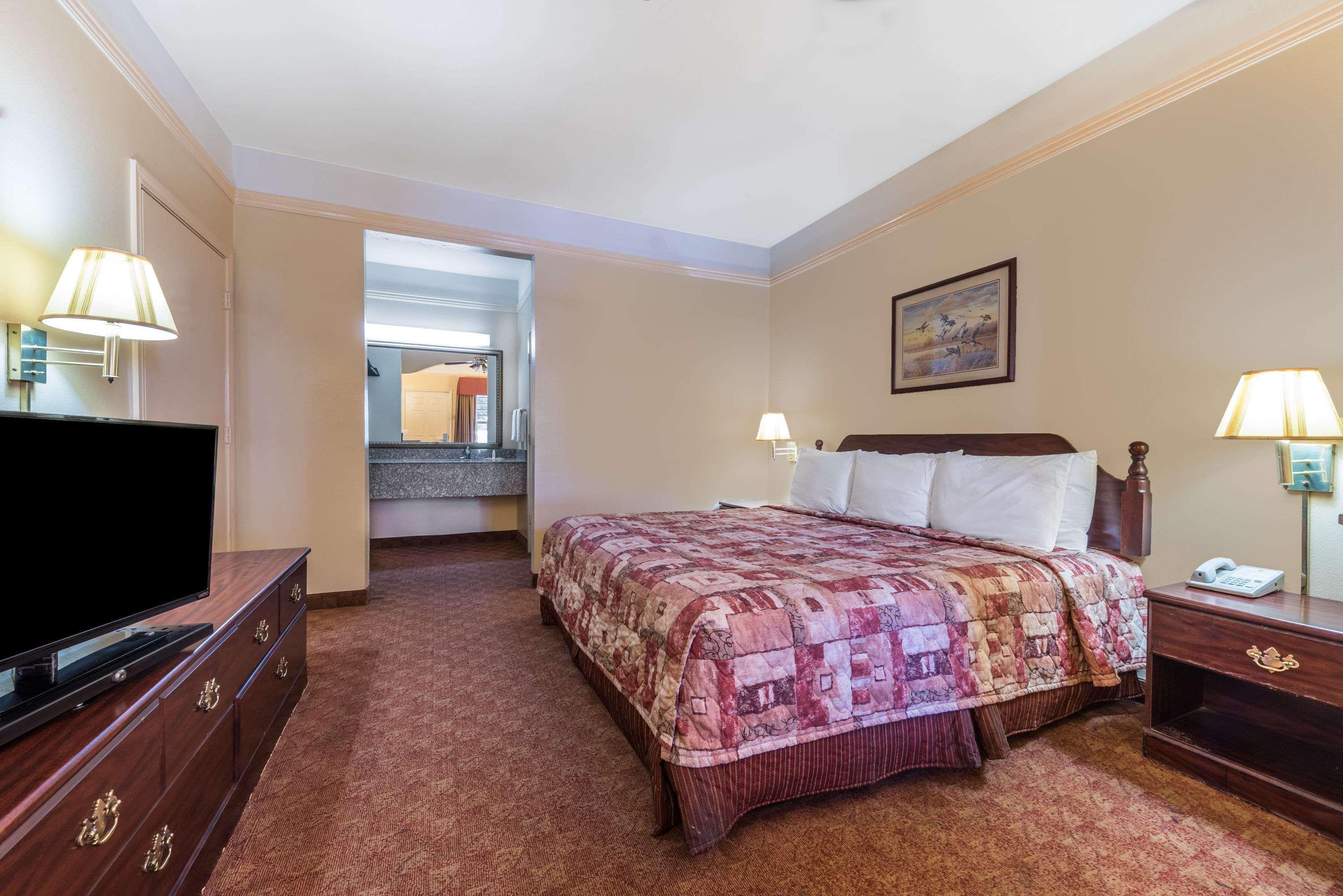 Super 8 By Wyndham Greenville Luaran gambar
